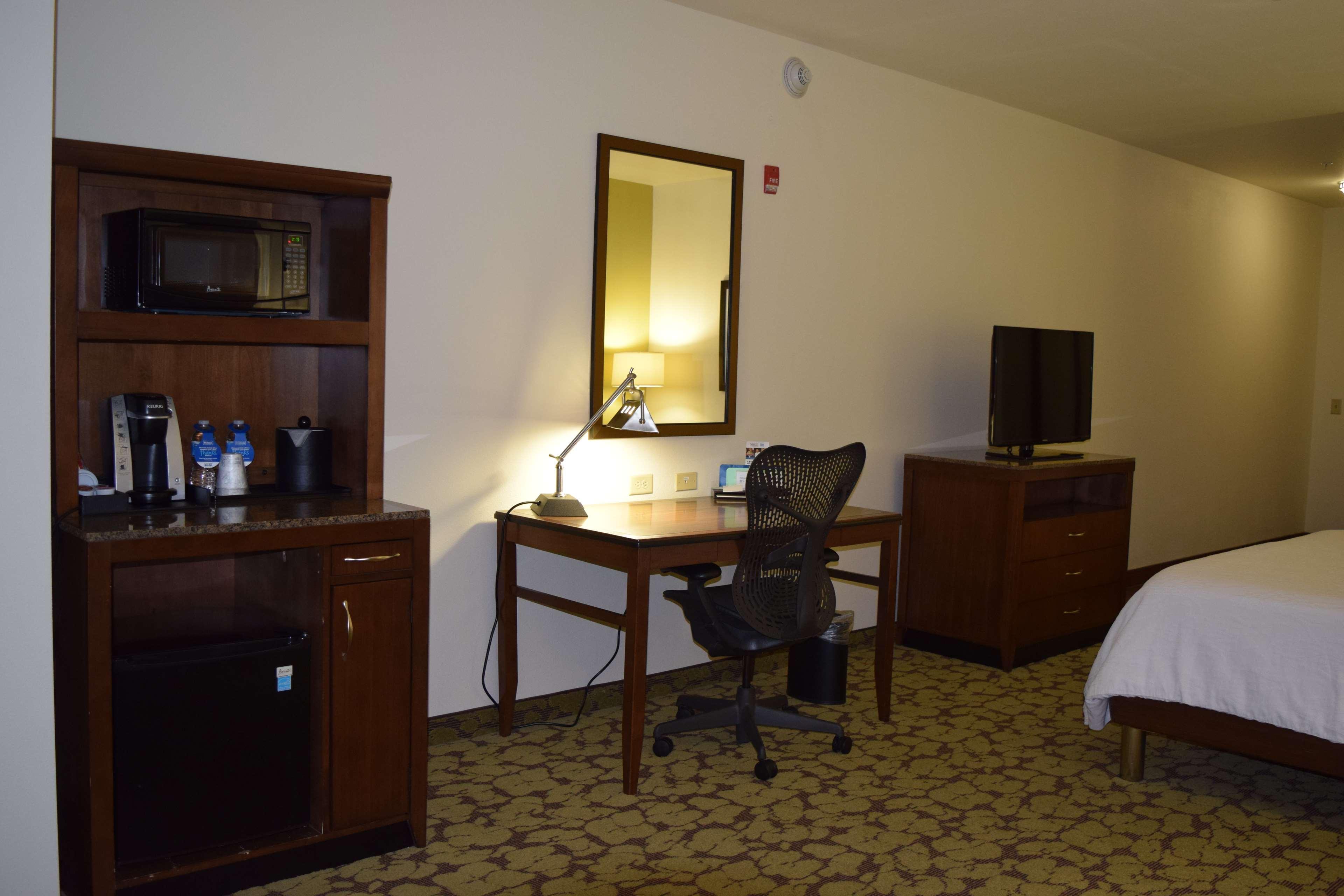 Hilton Garden Inn Rochester Downtown, Ny Екстер'єр фото