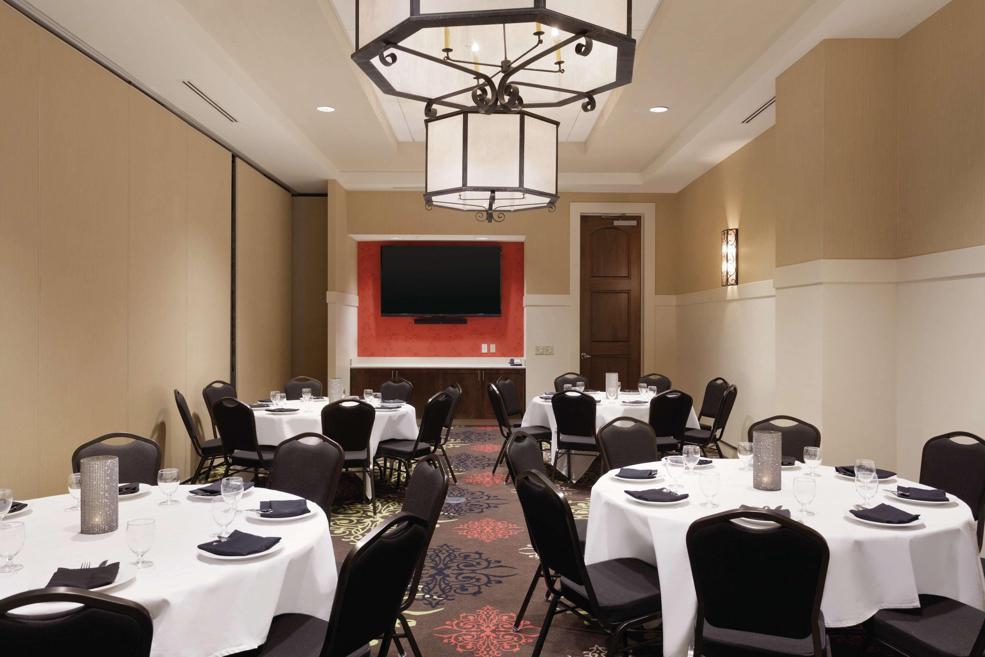 Hilton Garden Inn Rochester Downtown, Ny Екстер'єр фото