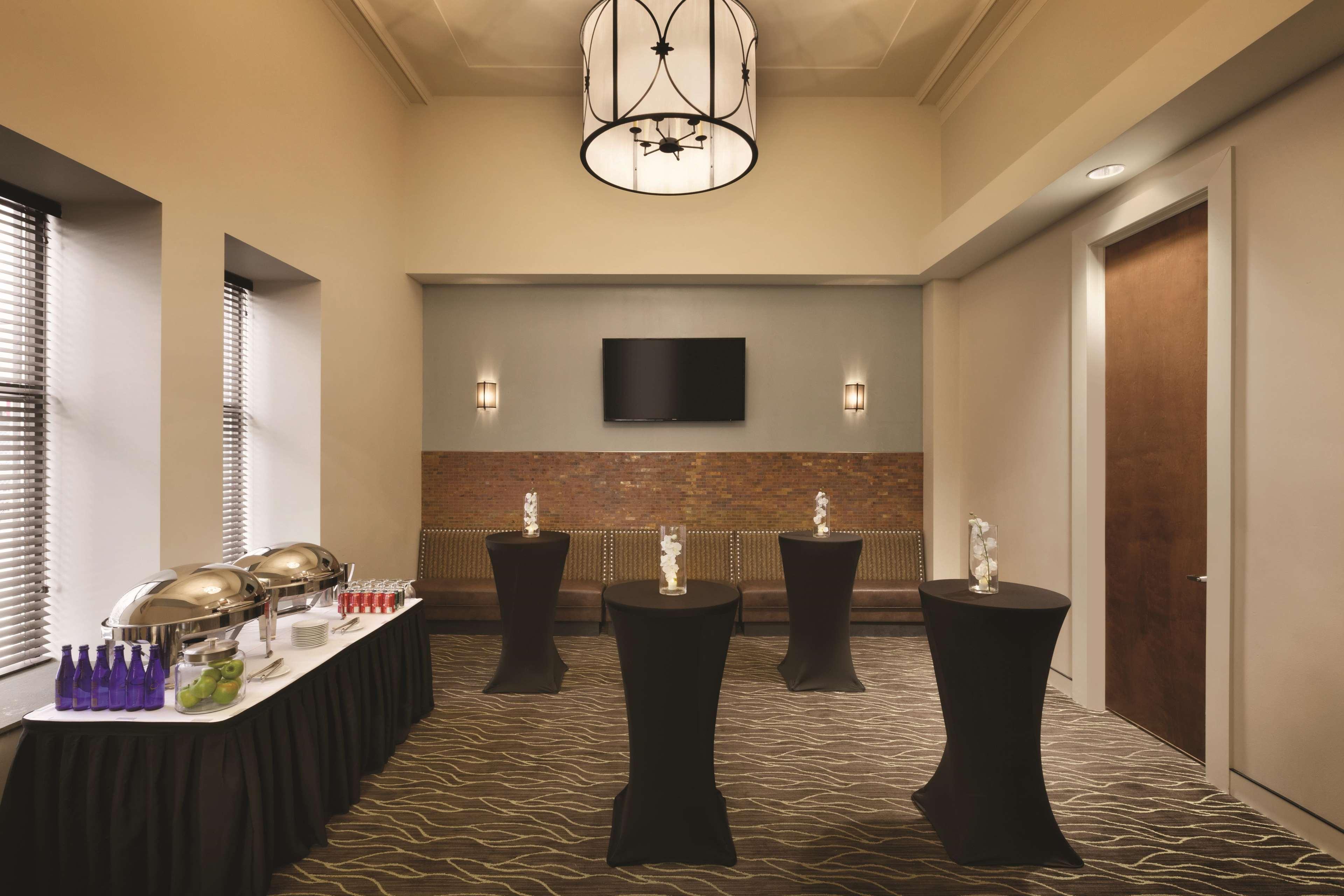 Hilton Garden Inn Rochester Downtown, Ny Екстер'єр фото