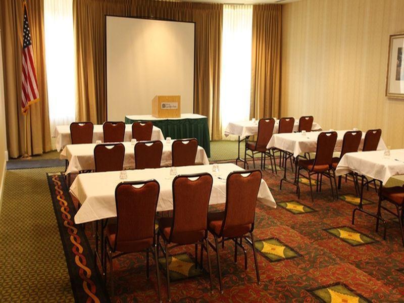 Hilton Garden Inn Rochester Downtown, Ny Екстер'єр фото