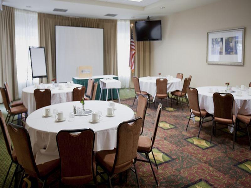 Hilton Garden Inn Rochester Downtown, Ny Екстер'єр фото